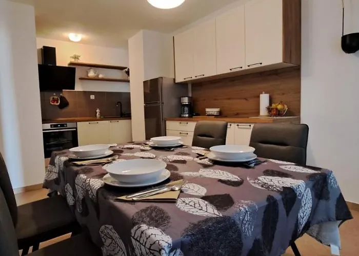 Klementina Appartement *